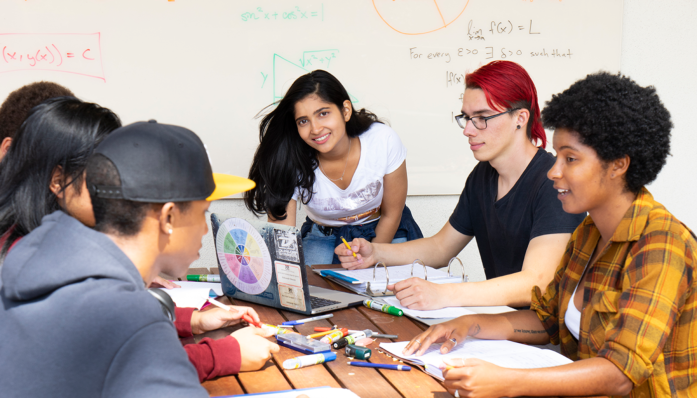 SBCC students being tutored at the math lab.